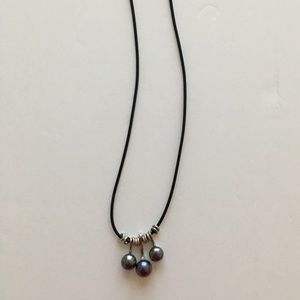 Black Pearl Necklace